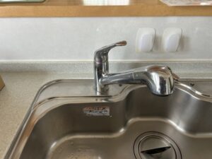 長野キッチン取付け隊　浄水器の取替　施工前